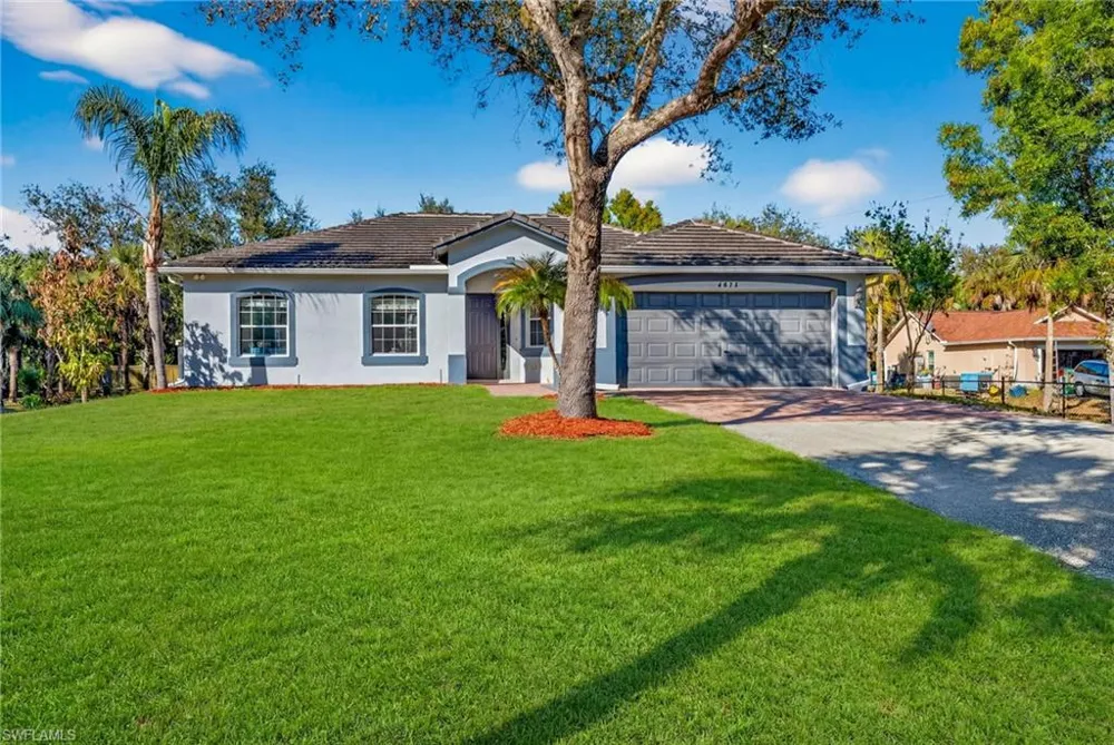 4093 24th Avenue SE Naples, FL 34117