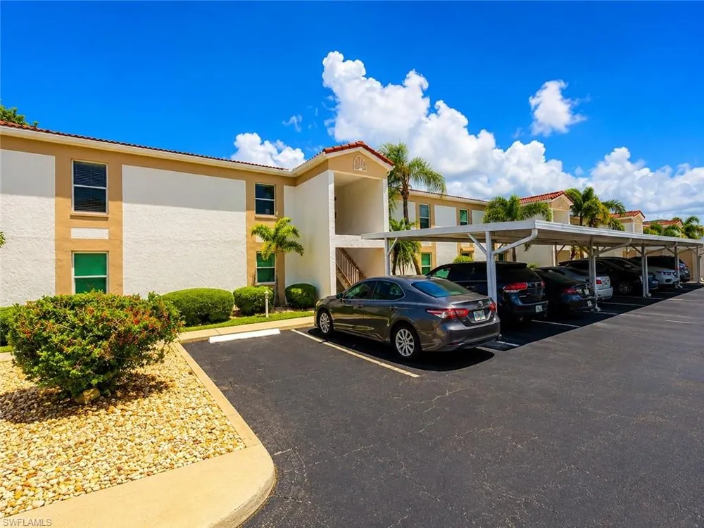 1615 SE 46th Lane #202 Cape Coral, FL 33904