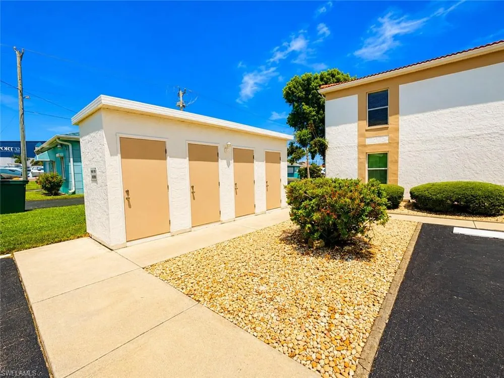 1615 SE 46th Lane #202 Cape Coral, FL 33904
