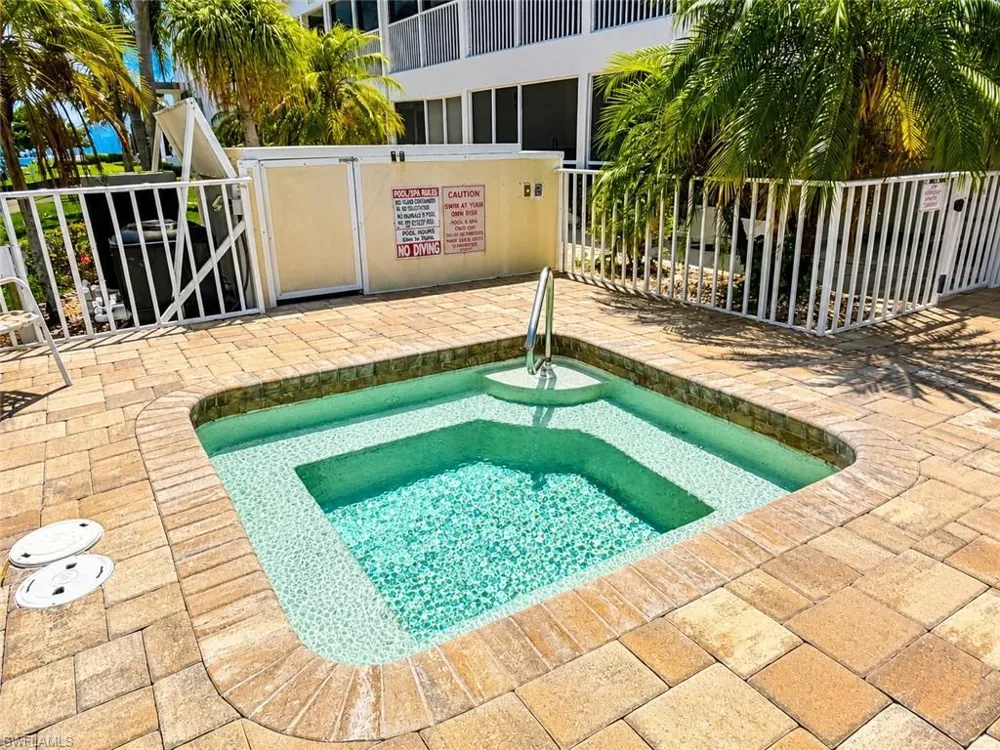 1615 SE 46th Lane #202 Cape Coral, FL 33904
