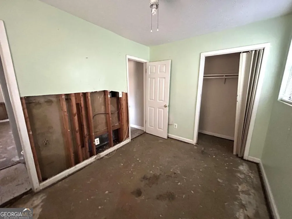 2181 Delowe DR East Point, GA 30344