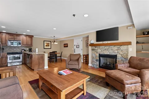 413 Bowling Park Road