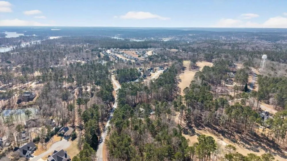 1841 Osprey Poynte Greensboro, GA 30642