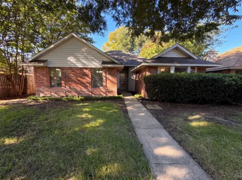 1503 Curtis Lane
