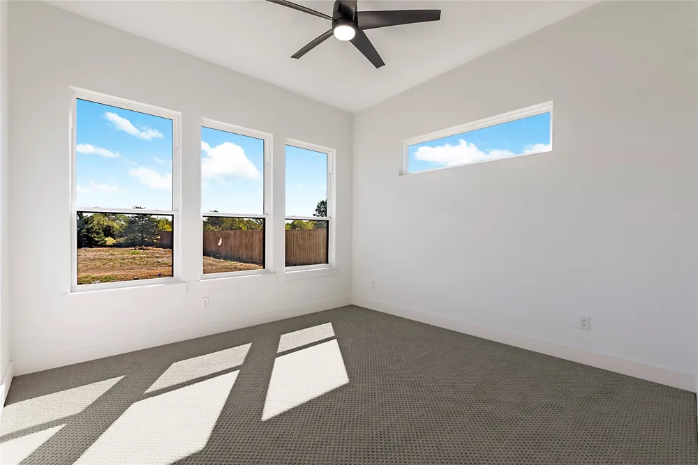 430 Whispering Way Red Oak, TX 75154