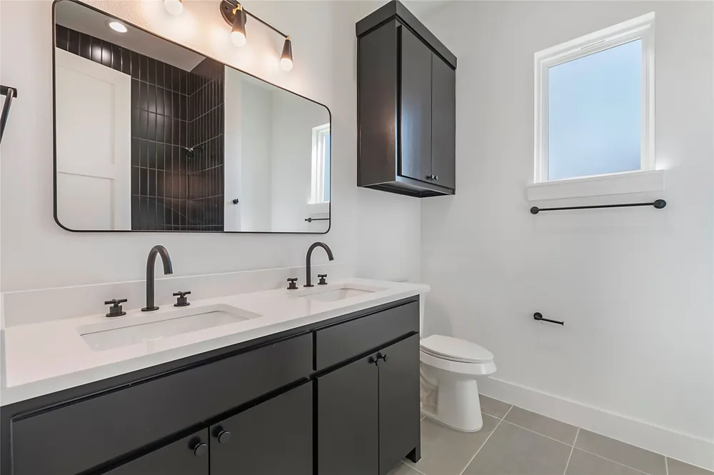 430 Whispering Way Red Oak, TX 75154
