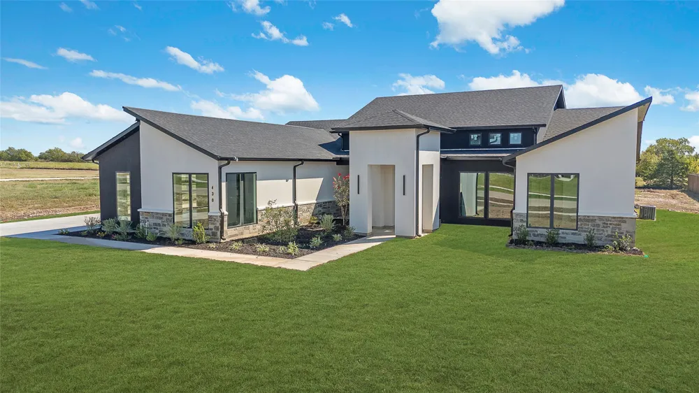 430 Whispering Way Red Oak, TX 75154