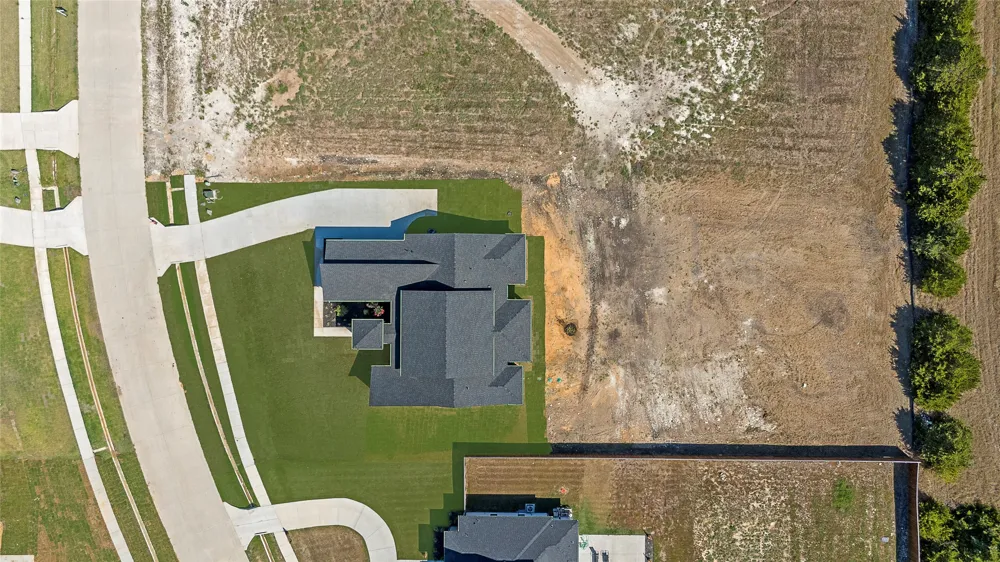430 Whispering Way Red Oak, TX 75154