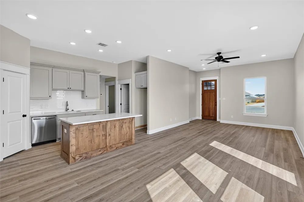 160 Turnrow Cove Snook, TX 77879