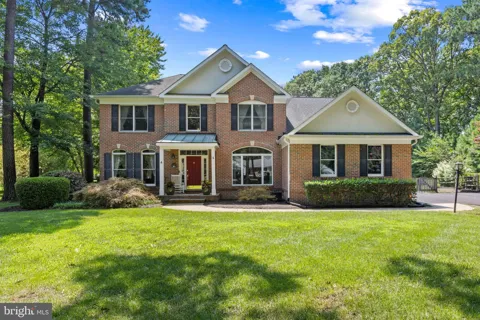 4 PROSPECT BAY DRIVE W