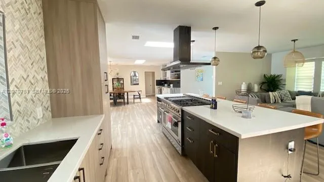 6020 SW 17th Ct Plantation, FL 33317