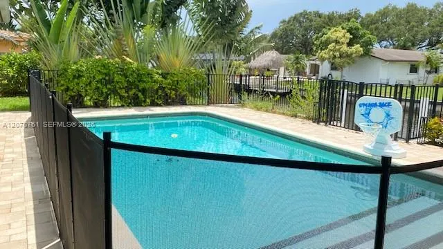 6020 SW 17th Ct Plantation, FL 33317