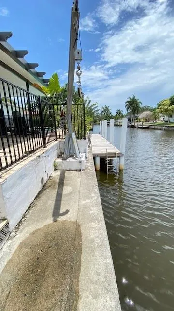 6020 SW 17th Ct Plantation, FL 33317
