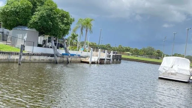 6020 SW 17th Ct Plantation, FL 33317