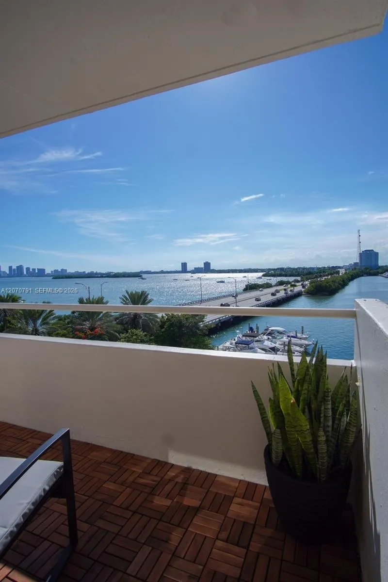 7904 West Dr #501 North Bay Village, FL 33141