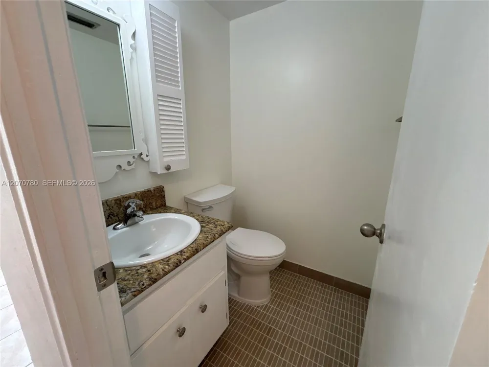 7725 SW 86th St #A1-419 Miami, FL 33143