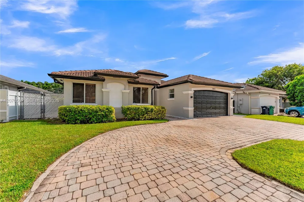 14591 SW 30th St Miami, FL 33175