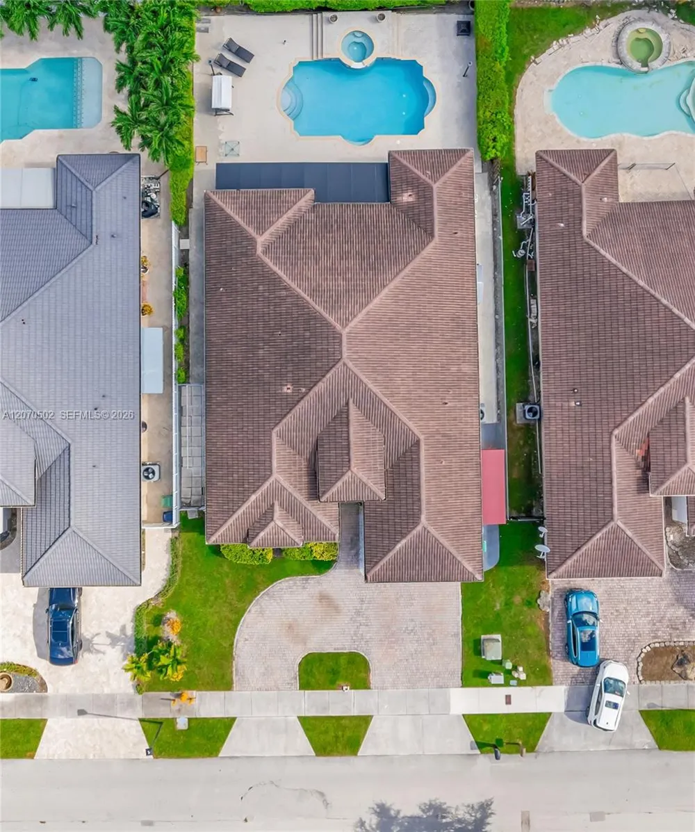 14591 SW 30th St Miami, FL 33175