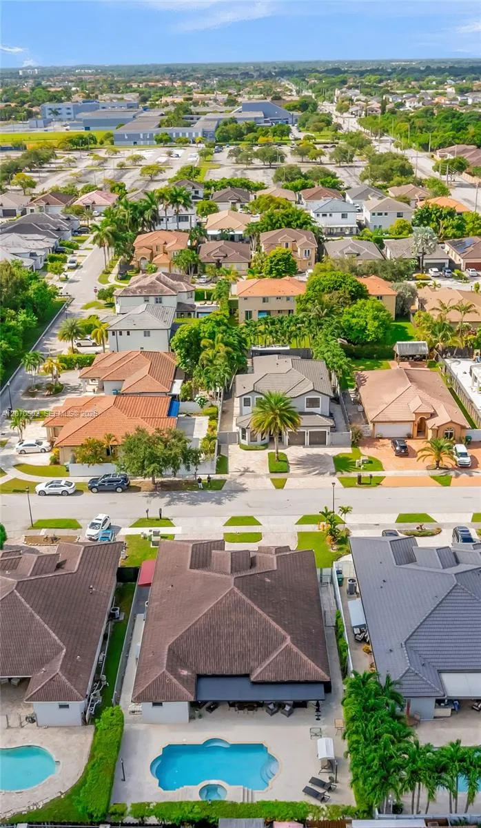 14591 SW 30th St Miami, FL 33175
