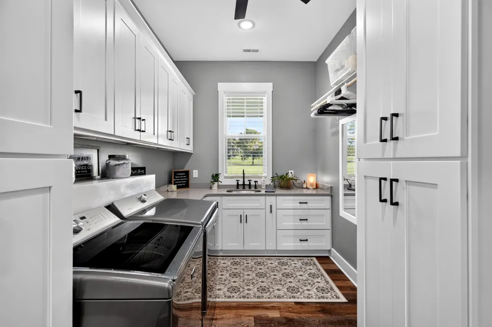 8385 Lascassas Pike Lascassas, TN 37085