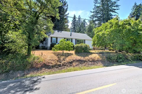 1306 Center Street