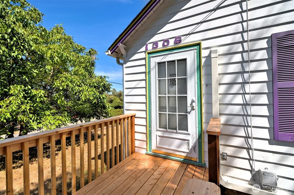 1306 Center Street Shelton, WA 98584