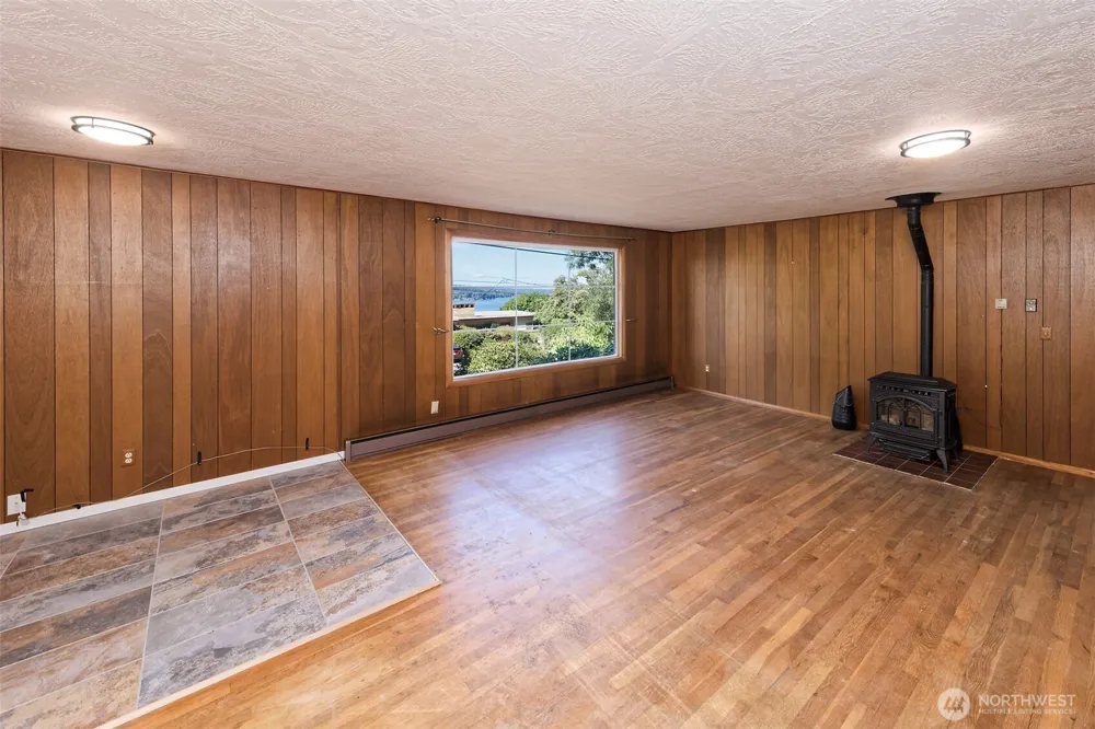 1306 Center Street Shelton, WA 98584