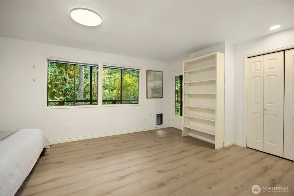 3718 130th Avenue NE Bellevue, WA 98005