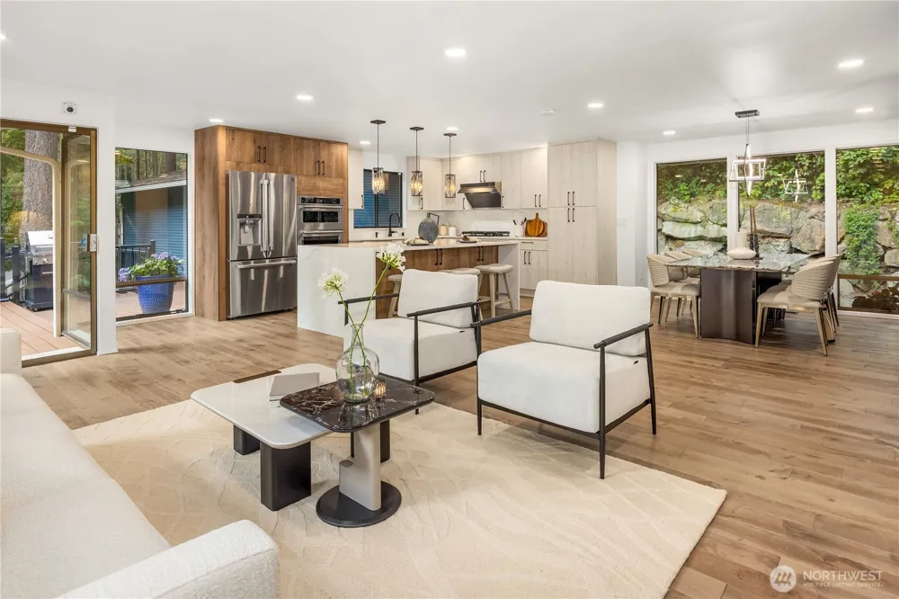 3718 130th Avenue NE Bellevue, WA 98005