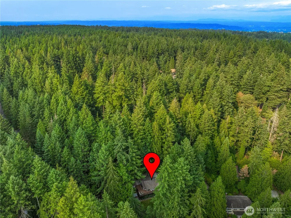 3718 130th Avenue NE Bellevue, WA 98005