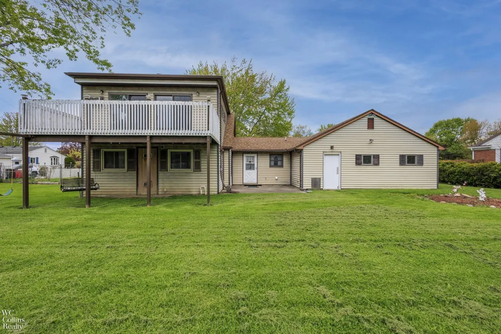 17346 Common Road Roseville City, MI 48066