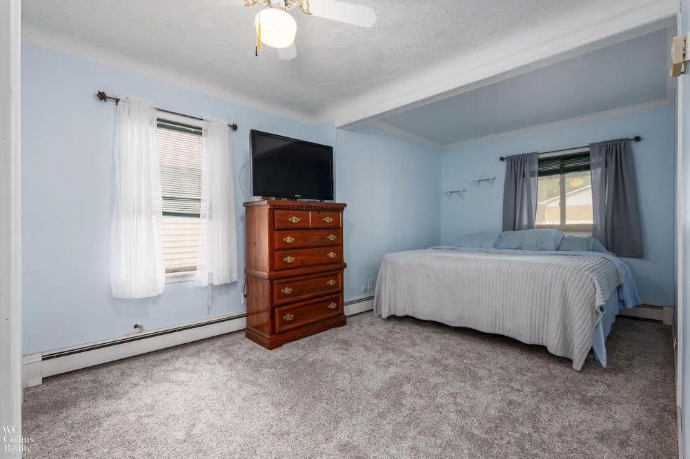 17346 Common Road Roseville City, MI 48066