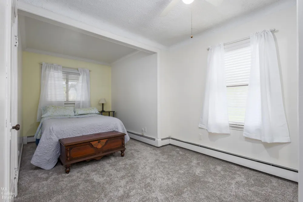 17346 Common Road Roseville City, MI 48066