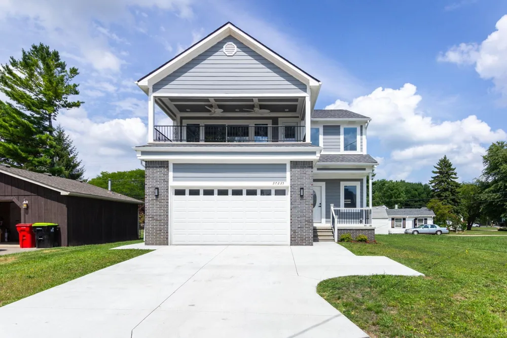 37235 Jefferson Avenue Harrison Charter Township, MI 48045