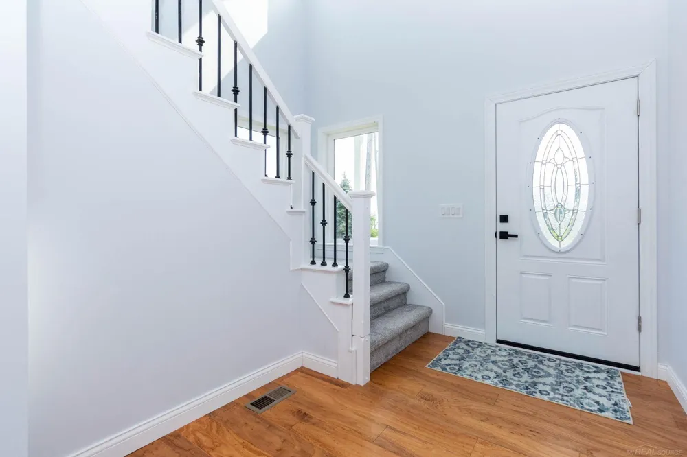 37235 Jefferson Avenue Harrison Charter Township, MI 48045