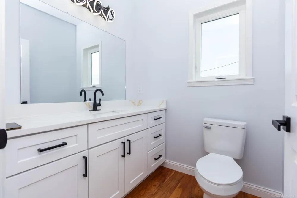 37235 Jefferson Avenue Harrison Charter Township, MI 48045