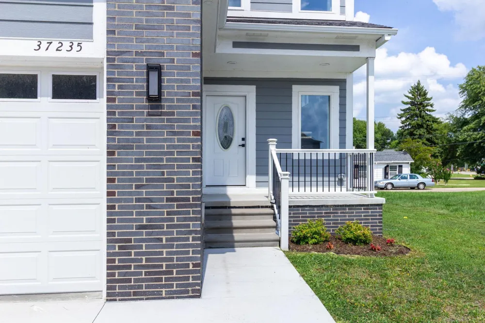 37235 Jefferson Avenue Harrison Charter Township, MI 48045