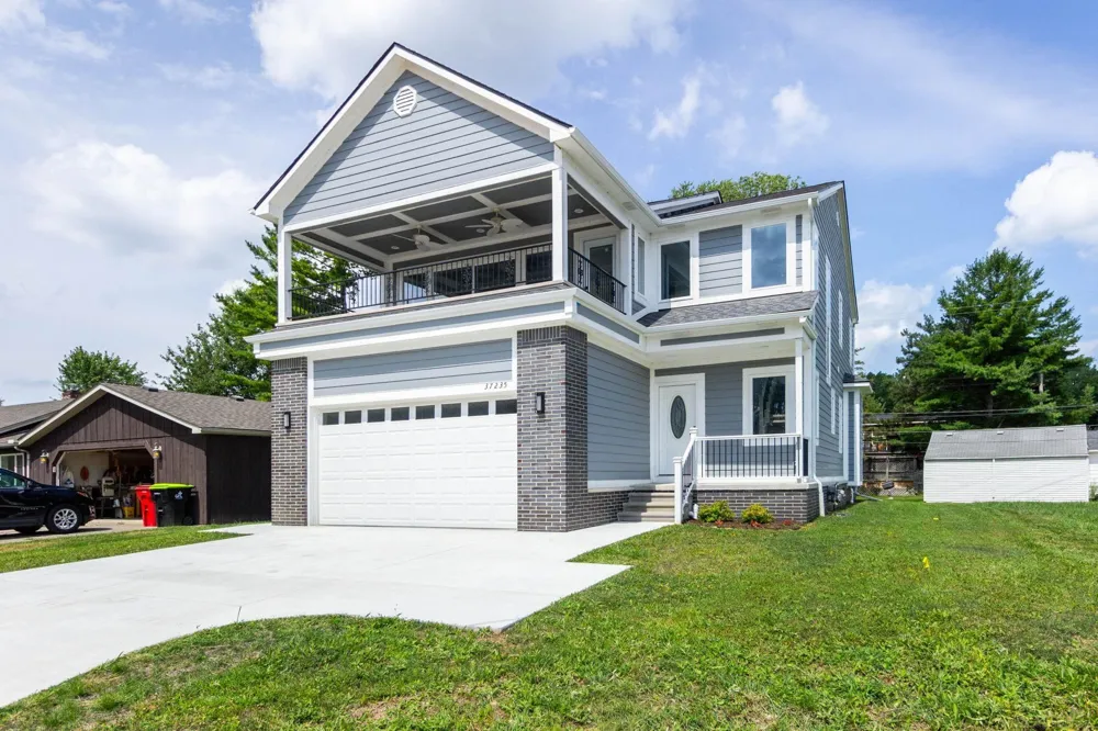 37235 Jefferson Avenue Harrison Charter Township, MI 48045