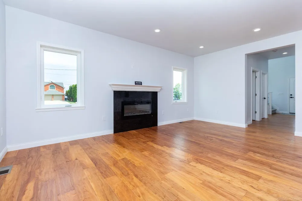 37235 Jefferson Avenue Harrison Charter Township, MI 48045