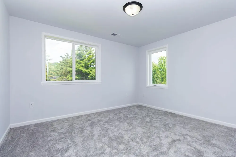 37235 Jefferson Avenue Harrison Charter Township, MI 48045