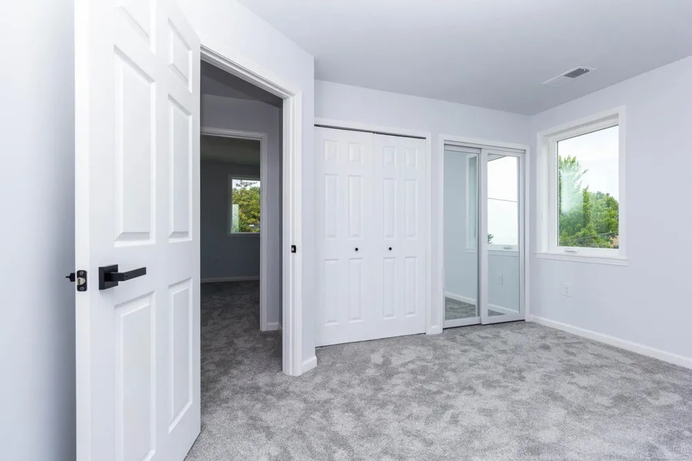 37235 Jefferson Avenue Harrison Charter Township, MI 48045
