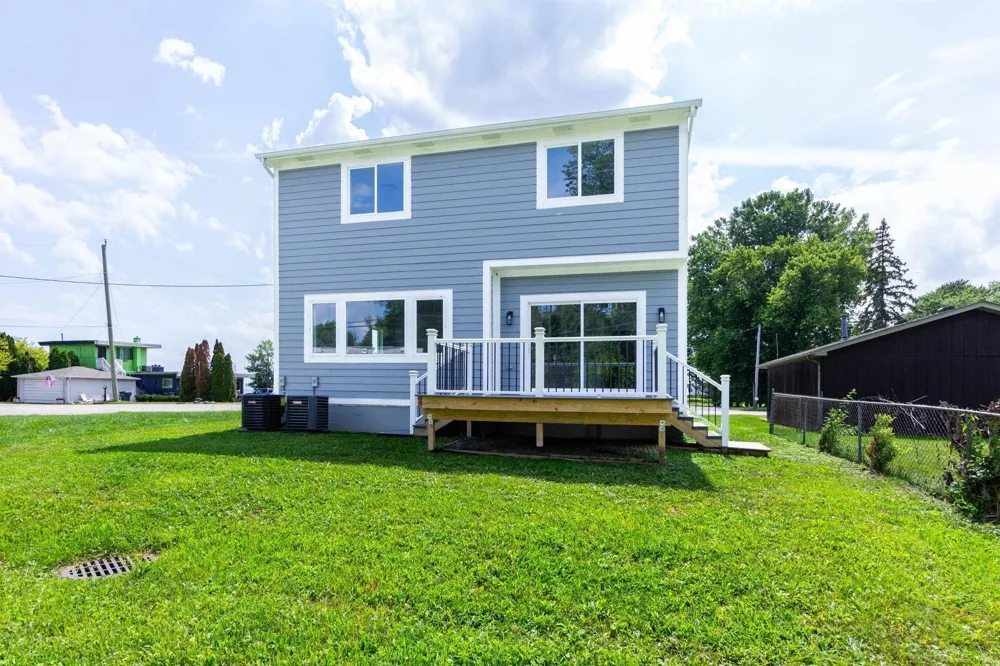 37235 Jefferson Avenue Harrison Charter Township, MI 48045
