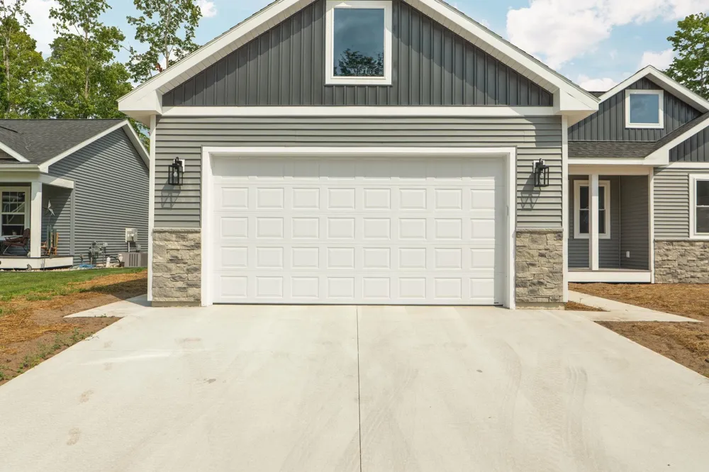 2207 Cottonwood Avenue Blair Township, MI 49637