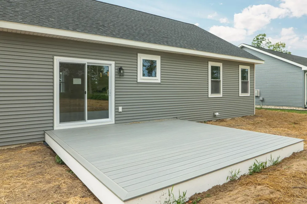 2207 Cottonwood Avenue Blair Township, MI 49637