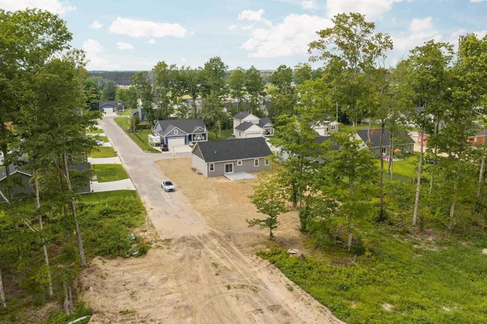 2207 Cottonwood Avenue Blair Township, MI 49637