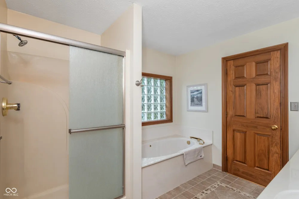 5325 Red Stone Lane Greenwood, IN 46142