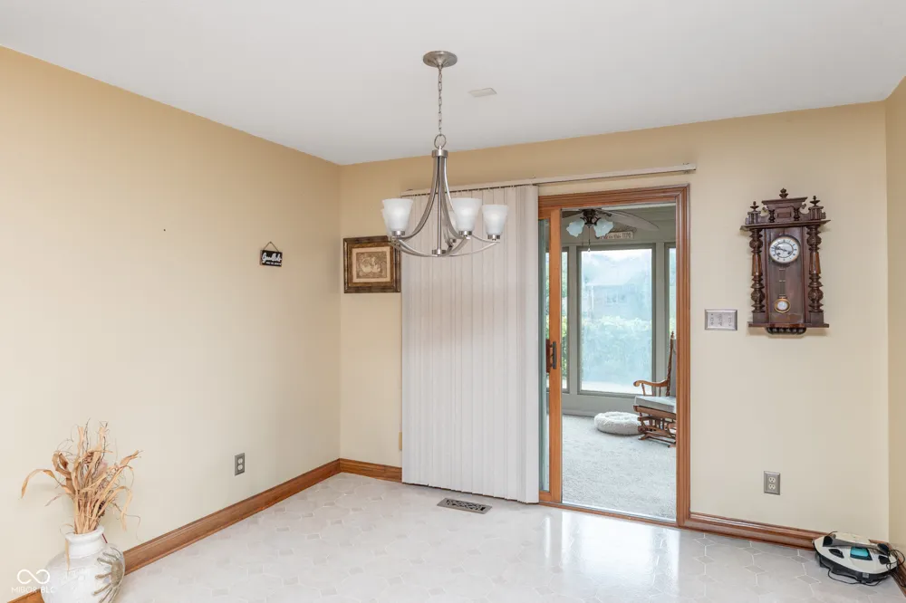 5325 Red Stone Lane Greenwood, IN 46142