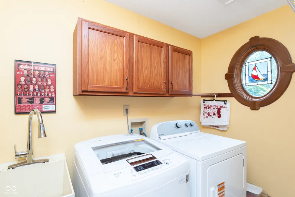 5325 Red Stone Lane Greenwood, IN 46142