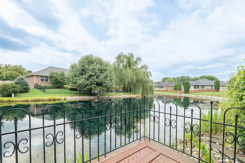 5325 Red Stone Lane Greenwood, IN 46142
