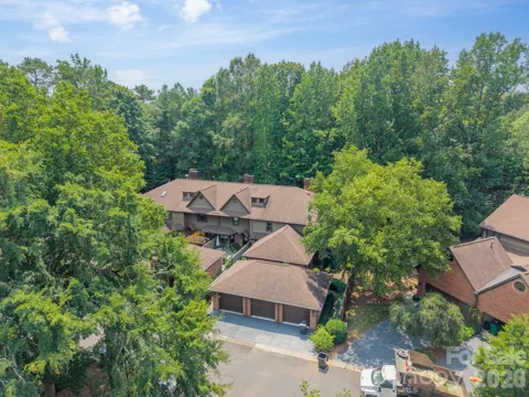 7426 Newmans Lane